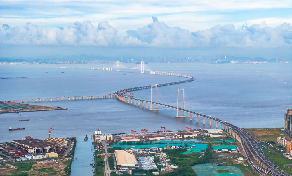 又踏層峰辟新天——《中共中央關于進一步全面深化改革、推進中國式現(xiàn)代化的決定》誕生記